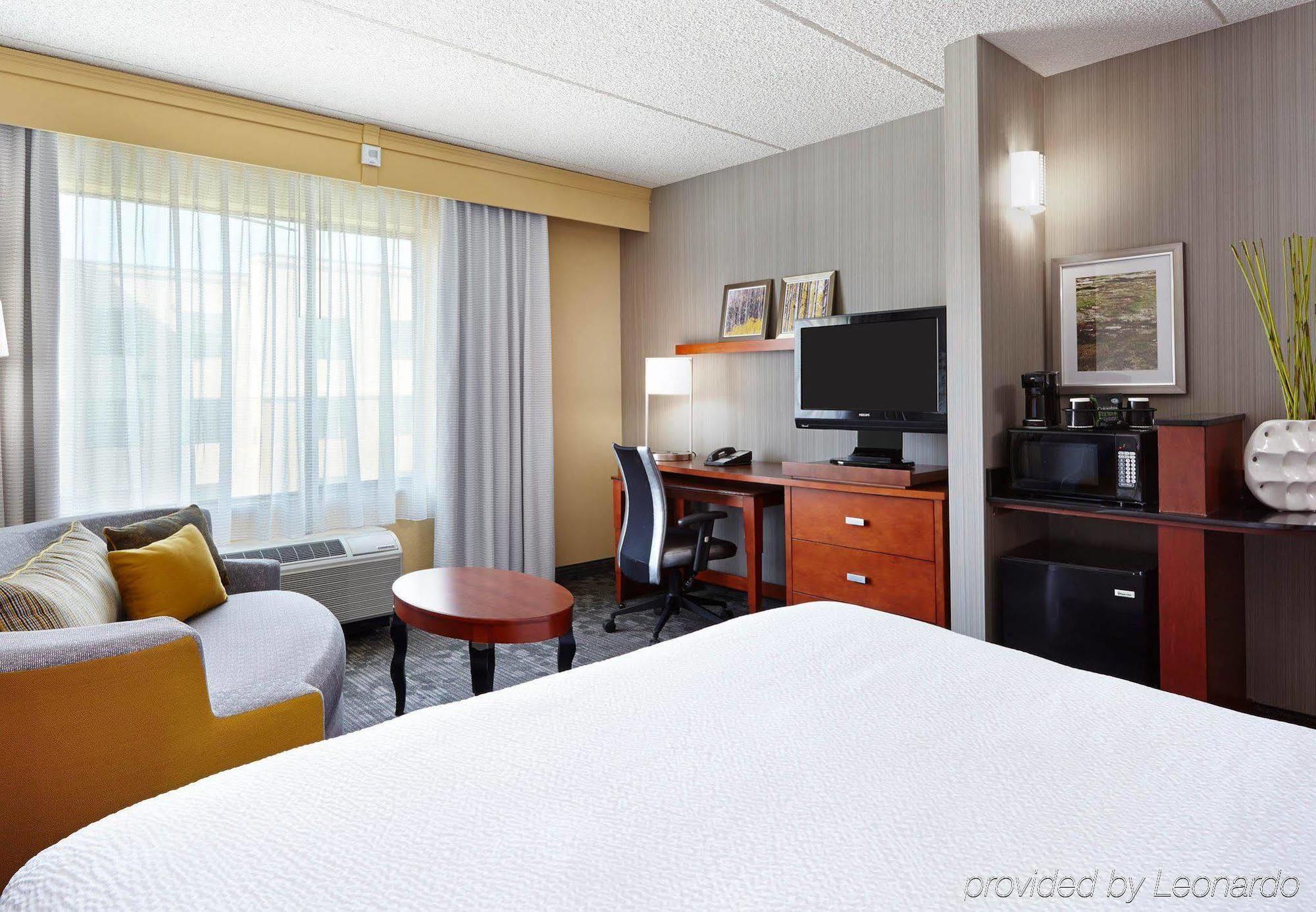 Courtyard Phoenix North / Happy Valley Ngoại thất bức ảnh